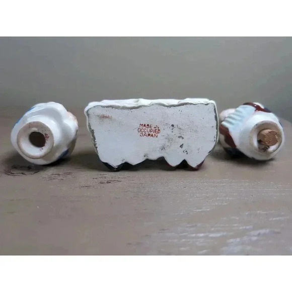 Antique Boy & Girl on Bench W/ Accordion Salt and Pepper Shakers Occupied Japan - Picture 9 of 10